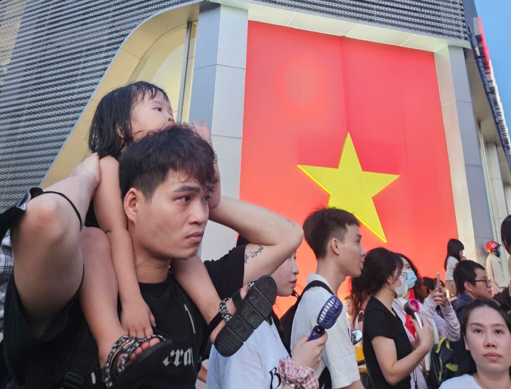 Giám Sát Trẻ Nhỏ và Cách Giải Quyết Khi Say Nắng